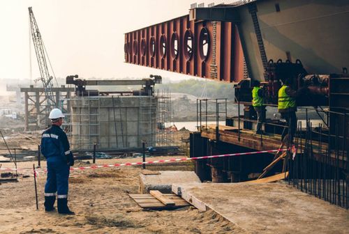 Строительство моста Благовещенск-Хайхэ через Амур. Фото © img.amur.info